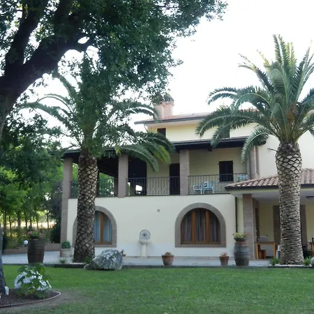 Daire Il Gheriglio Torano Nuovo