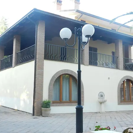 Il Gheriglio Torano Nuovo